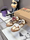 ミュウミュウ靴 Miu Miu 2025新作 スニーカー