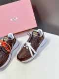 ミュウミュウ靴 Miu Miu 2025新作 スニーカー