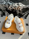 ルイヴィトン靴 LOUIS VUITTON 2025新作 スニーカー