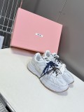 ミュウミュウ靴 Miu Miu 2025新作 スニーカー