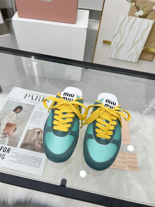 ミュウミュウ靴 Miu Miu 2025新作 カジュアルシューズ