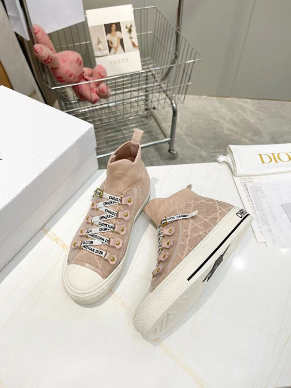 ディオール靴 DIOR 2025新作 カジュアルシューズ