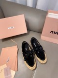 ミュウミュウ靴 Miu Miu 2025新作 カジュアルシューズ
