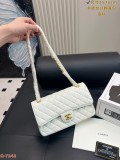 シャネルバッグ CHANEL 2025新作 チェーンバッグ