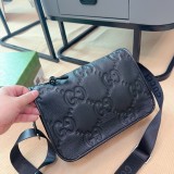 グッチバッグ GUCCI 2025新作 メッセンジャーバッグ