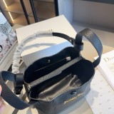 ディオールバッグ DIOR 2025新作 バケットバッグ