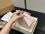 ルイヴィトンバッグ LOUIS VUITTON 2025新作 ショルダーバッグ