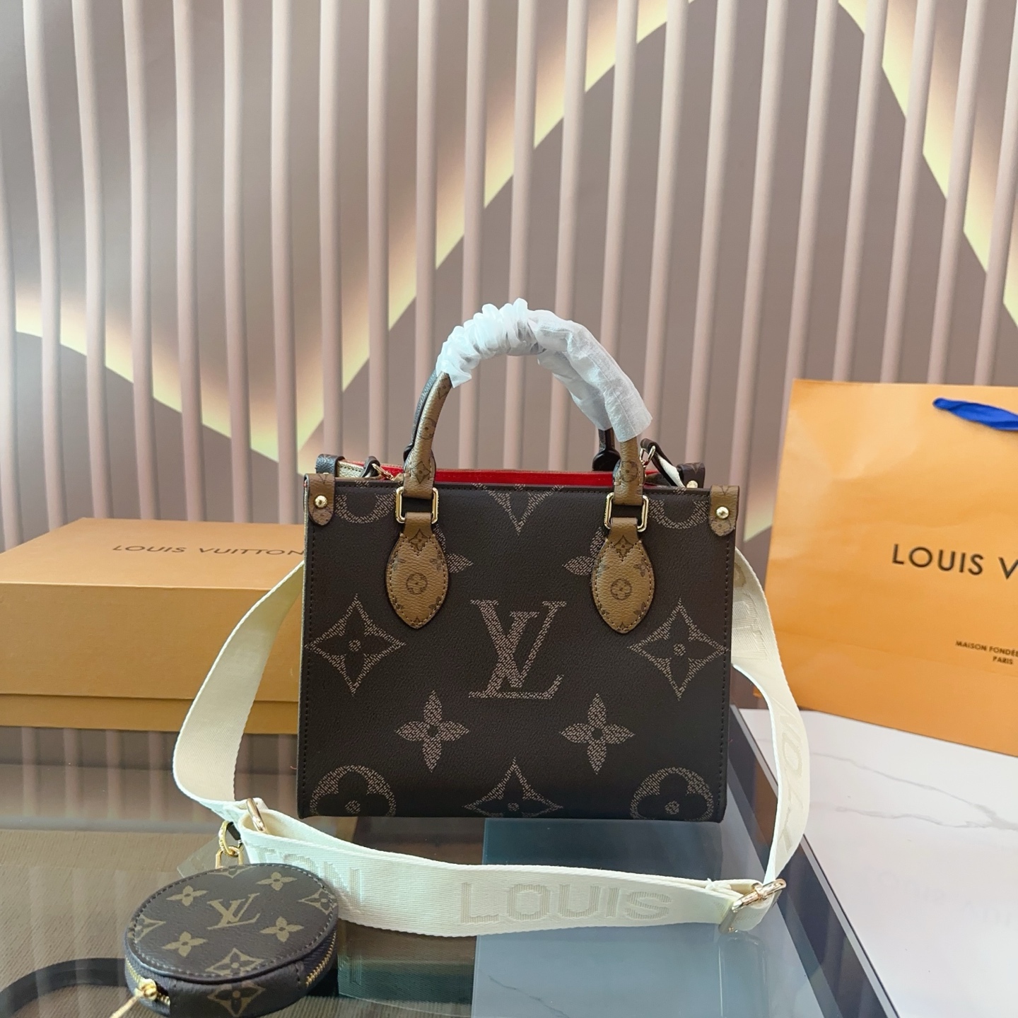 ルイヴィトンバッグ LOUIS VUITTON 2025新作 トートバッグ