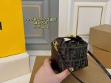 フェンディバッグ FENDI 2025新作 ミニバッグ