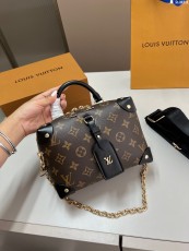 ルイヴィトンバッグ LOUIS VUITTON 2025新作 チェーンバッグ