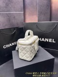 シャネルバッグ CHANEL 2025新作 化粧ポーチ