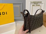 フェンディバッグ FENDI 2025新作 ショルダーバッグ