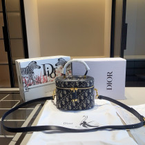 ディオールバッグ DIOR 2025新作 スリングバッグ