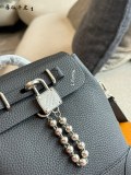 ルイヴィトンバッグ LOUIS VUITTON 2025新作 スリングバッグ