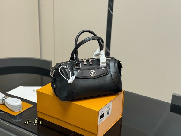 ルイヴィトンバッグ LOUIS VUITTON 2025新作 スリングバッグ