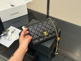 シャネルバッグ CHANEL 2025新作 チェーンバッグ
