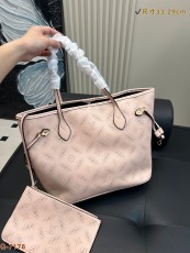 ルイヴィトンバッグ LOUIS VUITTON 2025新作 トートバッグ