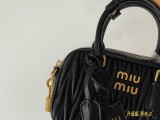 ミュウミュウバッグ Miu Miu 2025新作 ハンドバッグ