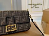 フェンディバッグ FENDI 2025新作 ショルダーバッグ