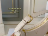 セリーヌバッグ CELINE 2025新作 スリングバッグ