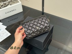 シャネルバッグ CHANEL 2025新作 チェーンバッグ