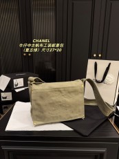 シャネルバッグ CHANEL 2025新作 メッセンジャーバッグ