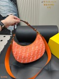 フェンディバッグ FENDI 2025新作 スリングバッグ