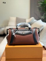 ルイヴィトンバッグ LOUIS VUITTON 2025新作 スリングバッグ
