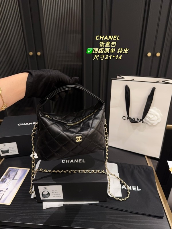 シャネルバッグ CHANEL 2025新作 スリングバッグ