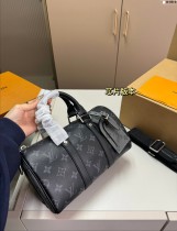 ルイヴィトンバッグ LOUIS VUITTON 2025新作 ハンドバッグ ルイヴィトンバッグ LOUIS VUITTON 2025新作 ハンドバッグ