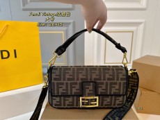 フェンディバッグ FENDI 2025新作 ショルダーバッグ