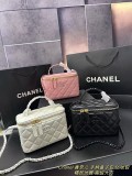 シャネルバッグ CHANEL 2025新作 化粧ポーチ