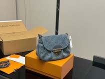 ルイヴィトンバッグ LOUIS VUITTON 2025新作 チェーンバッグ
