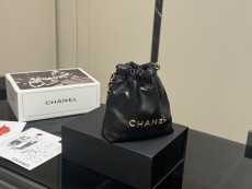 シャネルバッグ CHANEL 2025新作 チェーンバッグ