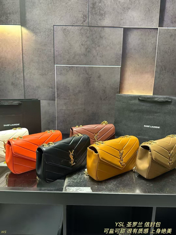 サンローランバッグ Yves Saint Laurent 2025新作 エンベロープバッグ