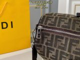 フェンディバッグ FENDI 2025新作 ショルダーバッグ