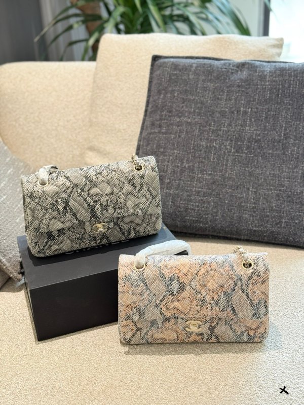 シャネルバッグ CHANEL 2025新作 ショルダーバッグ