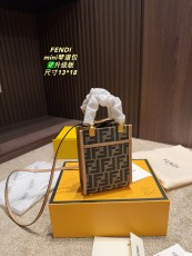 フェンディバッグ FENDI 2025新作 トートバッグ