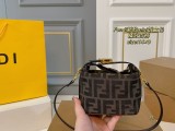 フェンディバッグ FENDI 2025新作 ミニバッグ