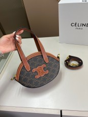 セリーヌバッグ CELINE 2025新作 スリングバッグ