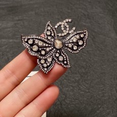 シャネルブローチ CHANEL 2025新作 ブローチ