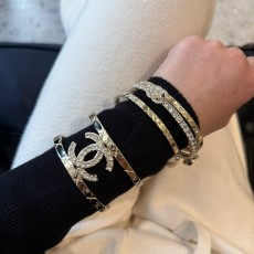シャネルブレスレット CHANEL 2025新作 ブレスレット