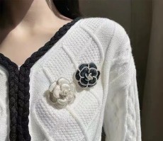 シャネルブローチ CHANEL 2025新作 ブローチ