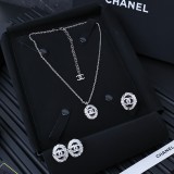 シャネルピアス CHANEL 2025新作 ピアス
