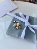 ディオールピアス DIOR 2025新作 ピアス