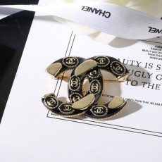 シャネルブローチ CHANEL 2025新作 ブローチ