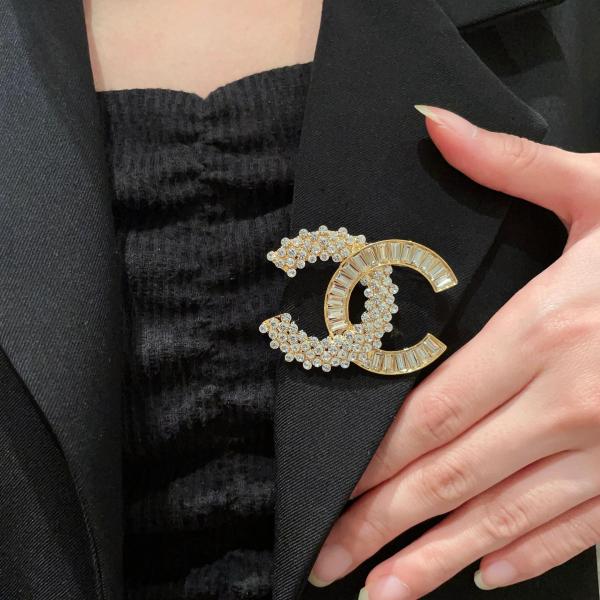 シャネルブローチ CHANEL 2025新作 ブローチ
