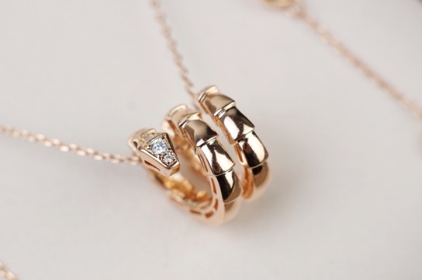 ブルガリネックレス BVLGARI 2025新作 ネックレス