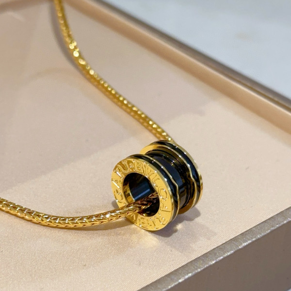 ブルガリネックレス BVLGARI 2025新作 ネックレス
