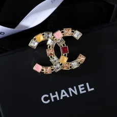 シャネルブローチ CHANEL 2025新作 ブローチ